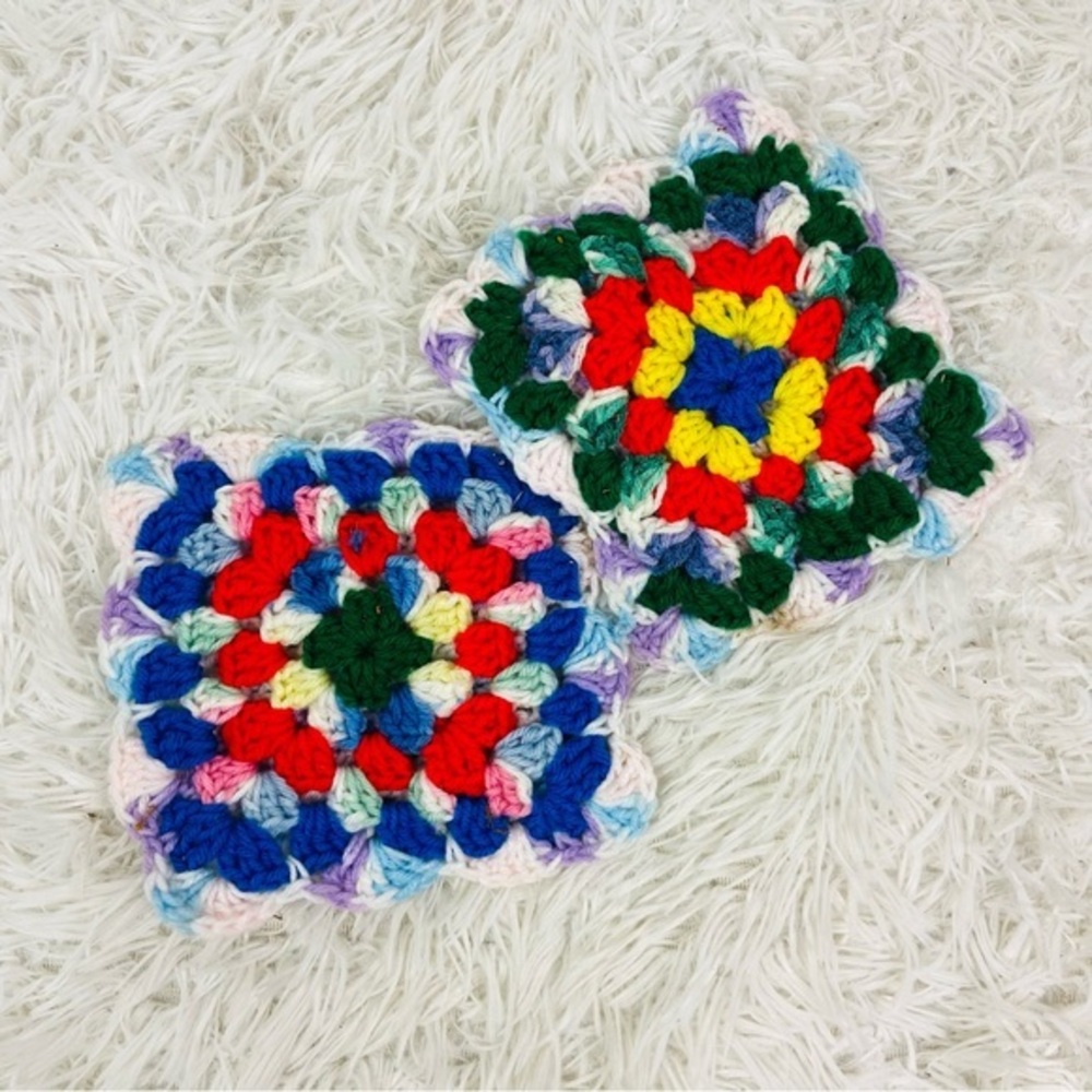 UNBRANDED HANDMADE multi colored chunky knitted oven mitts